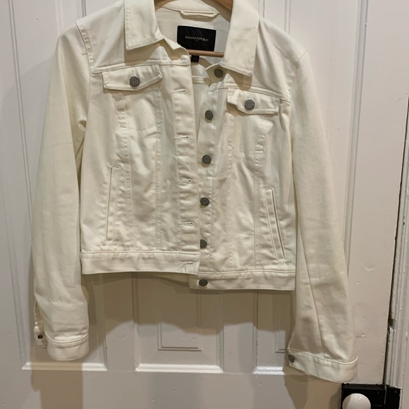 Jacket - Picture 1 of 8